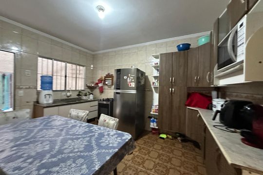 Cozinha de casa à venda com 3 quartos, 213m² em Jardim Mutinga, Barueri