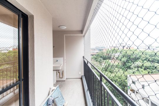 Varanda de apartamento à venda com 2 quartos, 59m² em Jardim Maria Helena, Barueri