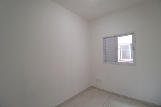Quarto 1 de apartamento para alugar com 2 quartos, 70m² em Shopping Park, Uberlândia