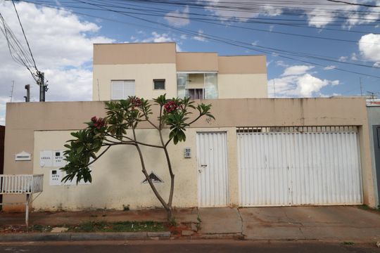 Fachada de apartamento para alugar com 2 quartos, 70m² em Shopping Park, Uberlândia