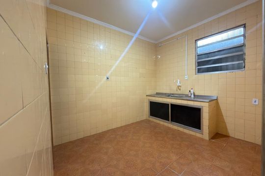 Cozinha de casa para alugar com 3 quartos, 70m² em Ramos, Rio de Janeiro