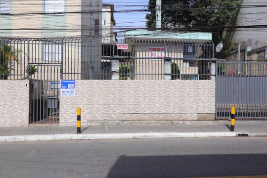 Fachada de apartamento à venda com 2 quartos, 50m² em Vila Chabilandia, São Paulo