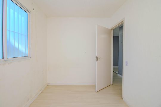 Quarto 2 de apartamento para alugar com 2 quartos, 42m² em Sarandi, Porto Alegre