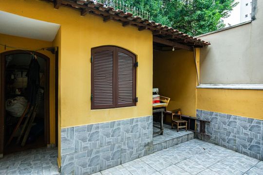 Área externa de casa à venda com 3 quartos, 170m² em Vila Prudente, São Paulo