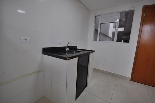 Cozinha de apartamento para alugar com 2 quartos, 49m² em Vila Constança, São Paulo