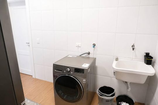 Área de Serviço de casa de condomínio à venda com 3 quartos, 406m² em Morada das Flores (aldeia da Serra), Barueri