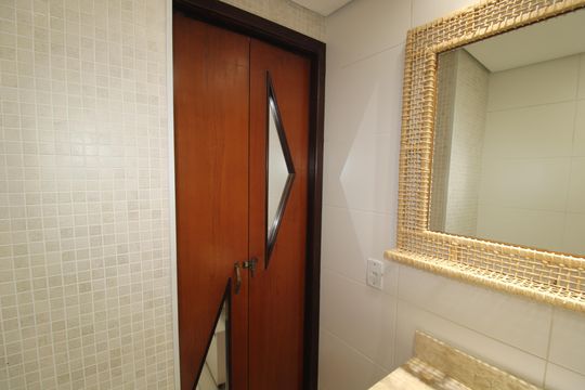 Banheiro de apartamento à venda com 2 quartos, 72m² em Lauzane Paulista, São Paulo