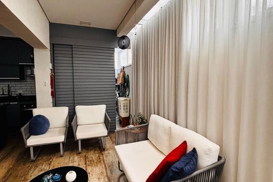 Sala de apartamento para alugar com 1 quarto, 63m² em Alphaville Empresarial, Barueri