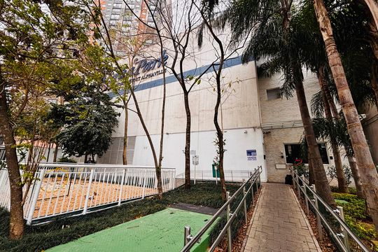 Fachada de apartamento para alugar com 1 quarto, 63m² em Alphaville Empresarial, Barueri