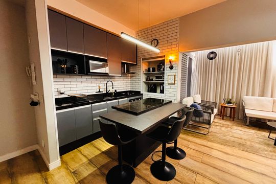 Cozinha de apartamento para alugar com 1 quarto, 63m² em Alphaville Empresarial, Barueri