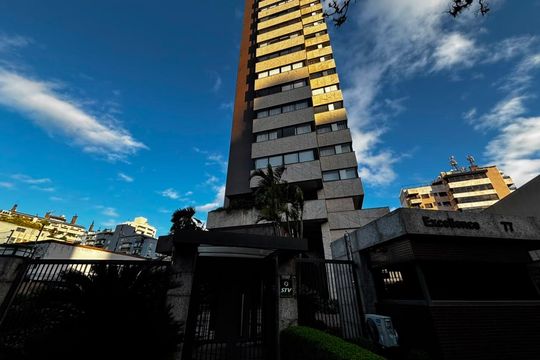Fachada de apartamento para alugar com 3 quartos, 202m² em Moinhos de Vento, Porto Alegre
