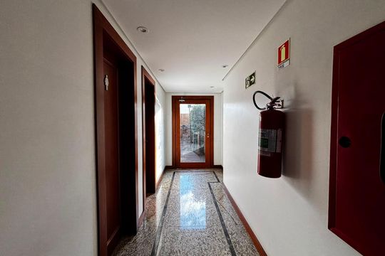 Área externa de apartamento para alugar com 3 quartos, 202m² em Moinhos de Vento, Porto Alegre