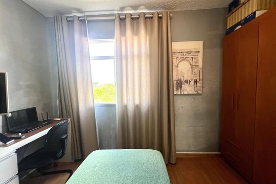 Quarto 1 de apartamento para alugar com 3 quartos, 76m² em Santa Terezinha, Belo Horizonte