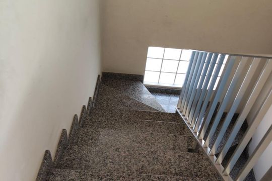 Escada de casa à venda com 3 quartos, 170m² em Jardim Santa Clara, Guarulhos