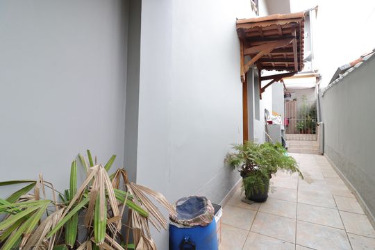 Área comum - Corredor Externo de casa para alugar com 1 quarto, 50m² em Vila Santana, São Paulo