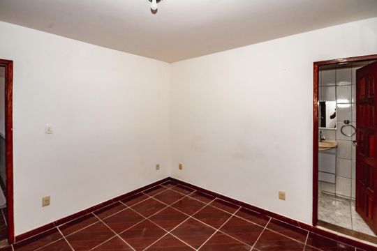 Casa para alugar com 3 quartos, 225m² em Lagoa, Belo Horizonte