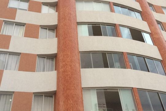 Fachada de apartamento para alugar com 3 quartos, 240m² em Vila Izabel, Curitiba