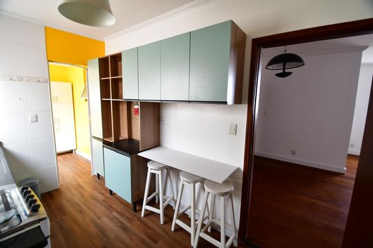 Cozinha de apartamento para alugar com 3 quartos, 97m² em Cambuí, Campinas