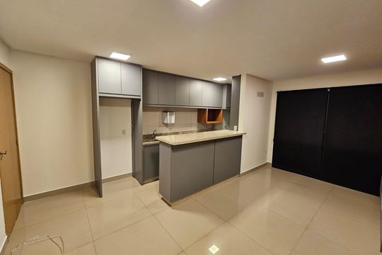Cozinha de apartamento para alugar com 2 quartos, 81m² em Setor Bueno, Goiânia