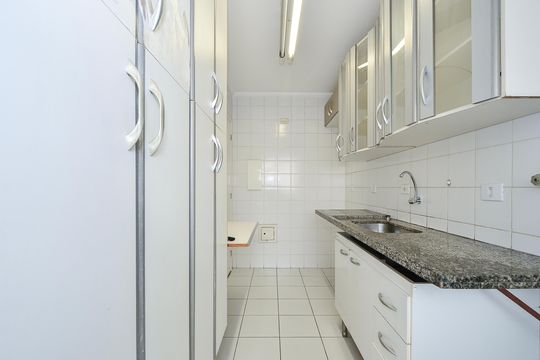 Cozinha de apartamento à venda com 2 quartos, 52m² em Chácara Santo Antônio (Zona Sul), São Paulo