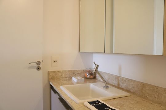 Banheiro 1 de apartamento para alugar com 2 quartos, 90m² em Barra Funda, São Paulo