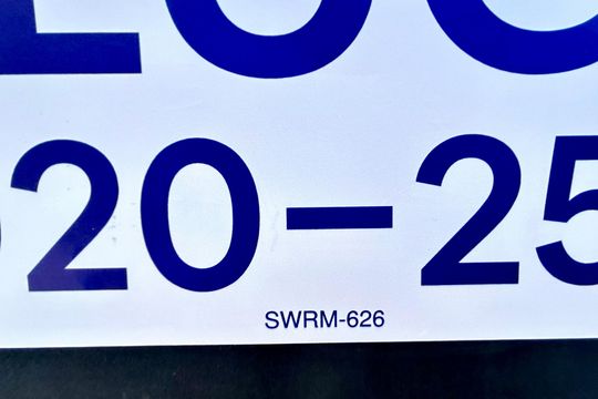 Código da placa SWRM-626 de casa para alugar com 3 quartos, 127m² em Jardim Santa Mena, Guarulhos