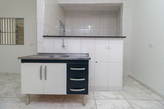 Cozinha de casa à venda com 2 quartos, 76m² em Jardim Santa Josefina, São Paulo