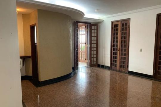 Sala de casa para alugar com 3 quartos, 340m² em Barreiro, Belo Horizonte