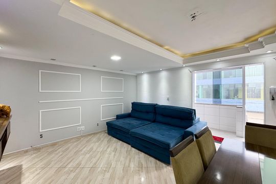 Sala de casa para alugar com 2 quartos, 220m² em Montanhão, São Bernardo do Campo