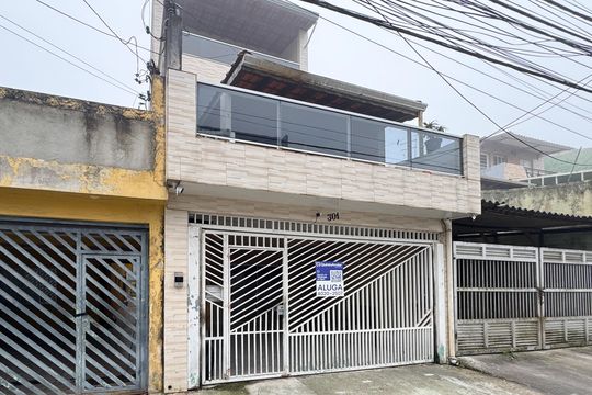 Fachada de casa para alugar com 2 quartos, 220m² em Montanhão, São Bernardo do Campo