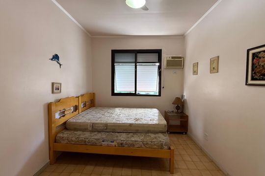 Quarto de apartamento para alugar com 3 quartos, 92m² em Loteamento Joao Batista Juliao, Guarujá