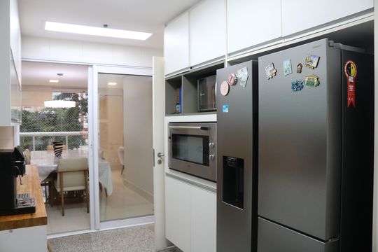 Cozinha de apartamento à venda com 4 quartos, 200m² em Vila Hamburguesa, São Paulo