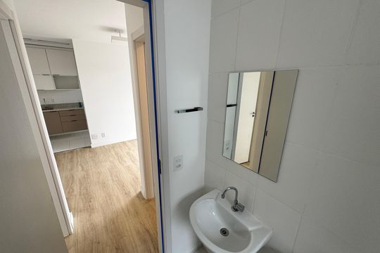 Banheiro de apartamento para alugar com 2 quartos, 54m² em Jardim Recanto Suave, Cotia