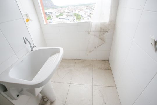 Área de Serviço de apartamento à venda com 3 quartos, 70m² em Anil, Rio de Janeiro