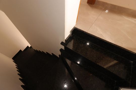 Escada de casa de condomínio à venda com 2 quartos, 78m² em Vila Clarice, Santo André
