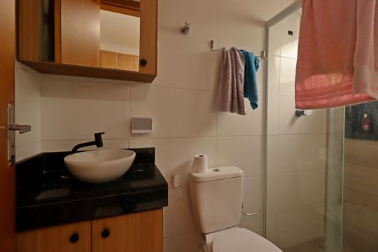 Banheiro da Suíte 2 de casa de condomínio à venda com 2 quartos, 78m² em Vila Clarice, Santo André