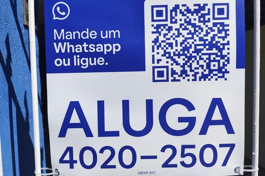 Fachada de casa para alugar com 3 quartos, 80m² em Burgo Paulista, São Paulo