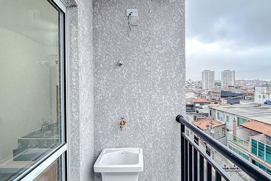 Varanda de kitnet/studio para alugar com 1 quarto, 25m² em Vila Carrão, São Paulo