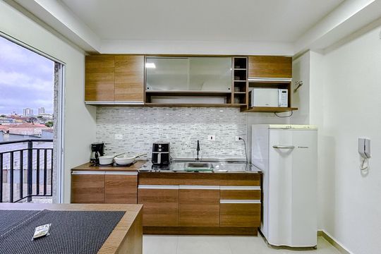Cozinha de kitnet/studio para alugar com 1 quarto, 25m² em Vila Carrão, São Paulo