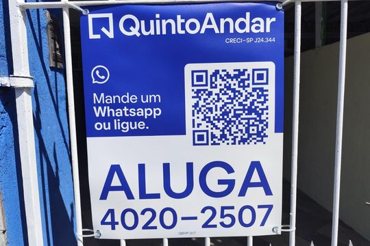 Fachada de casa para alugar com 1 quarto, 70m² em Burgo Paulista, São Paulo