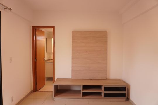 Quarto Suíte 1 (Segundo andar) de apartamento para alugar com 2 quartos, 281m² em Centro, São Carlos
