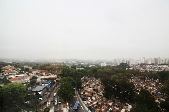 Vista da janela de apartamento para alugar com 2 quartos, 40m² em Boaçava, São Paulo