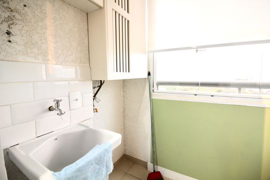 Área de serviço de apartamento para alugar com 2 quartos, 40m² em Boaçava, São Paulo
