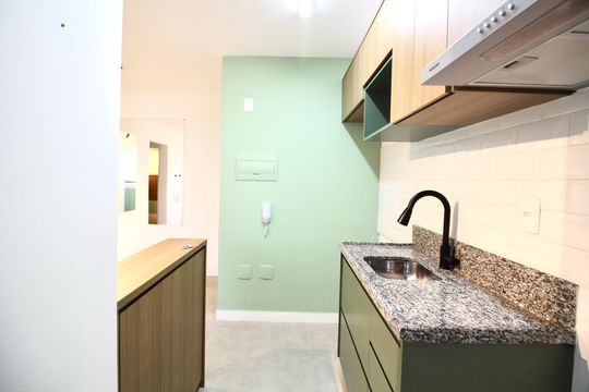 Cozinha de apartamento para alugar com 2 quartos, 40m² em Boaçava, São Paulo