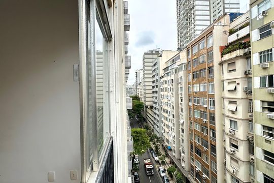 Apartamento à venda com 2 quartos, 65m² em Leme, Rio de Janeiro