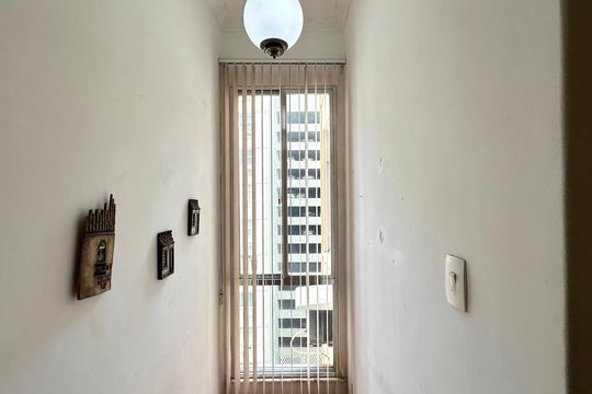 Apartamento à venda com 2 quartos, 65m² em Leme, Rio de Janeiro