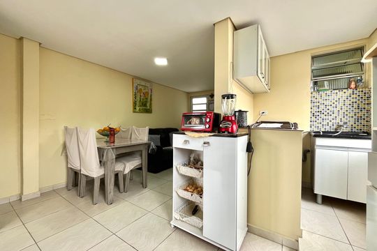 Cozinha de casa para alugar com 1 quarto, 50m² em Americanópolis, São Paulo