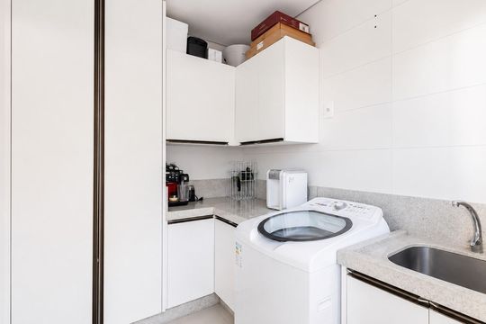 Área de serviço de casa para alugar com 4 quartos, 352m² em Pedra Branca, Palhoça