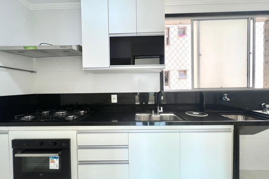 Cozinha de apartamento para alugar com 3 quartos, 82m² em Paquetá, Belo Horizonte