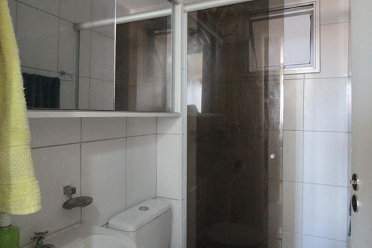 Banheiro da Suite de apartamento à venda com 2 quartos, 55m² em Candelária, Belo Horizonte